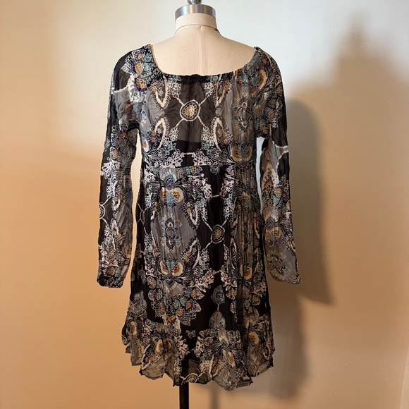 Xhileration Black Patterned Sheer Overlay Boho Dress - Picture 2 of 7